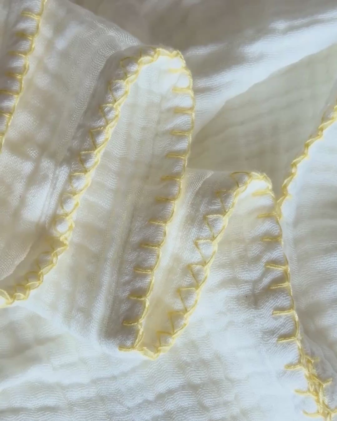 #color_White with Yellow Stitch